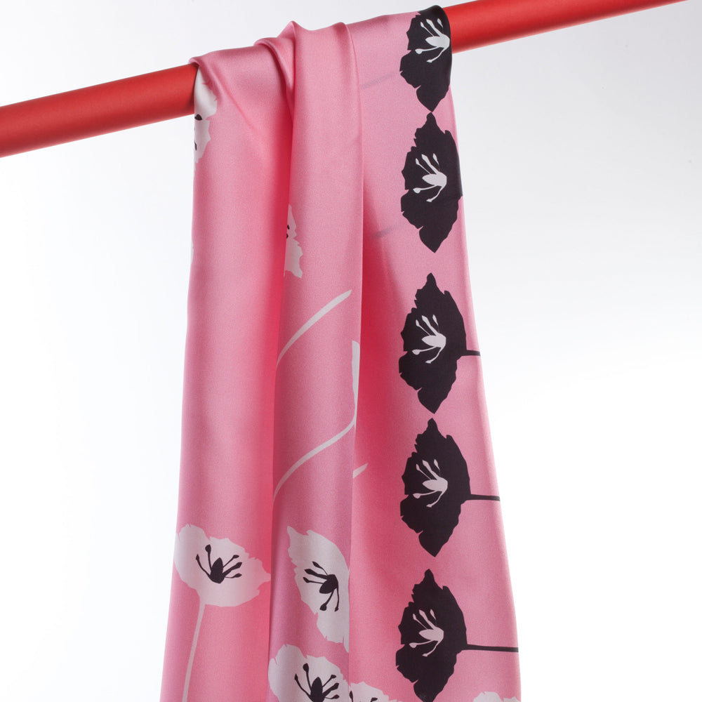 BLÁTH POIPÍN SCARF IN FLAMINGO, BLACK AND WHITE