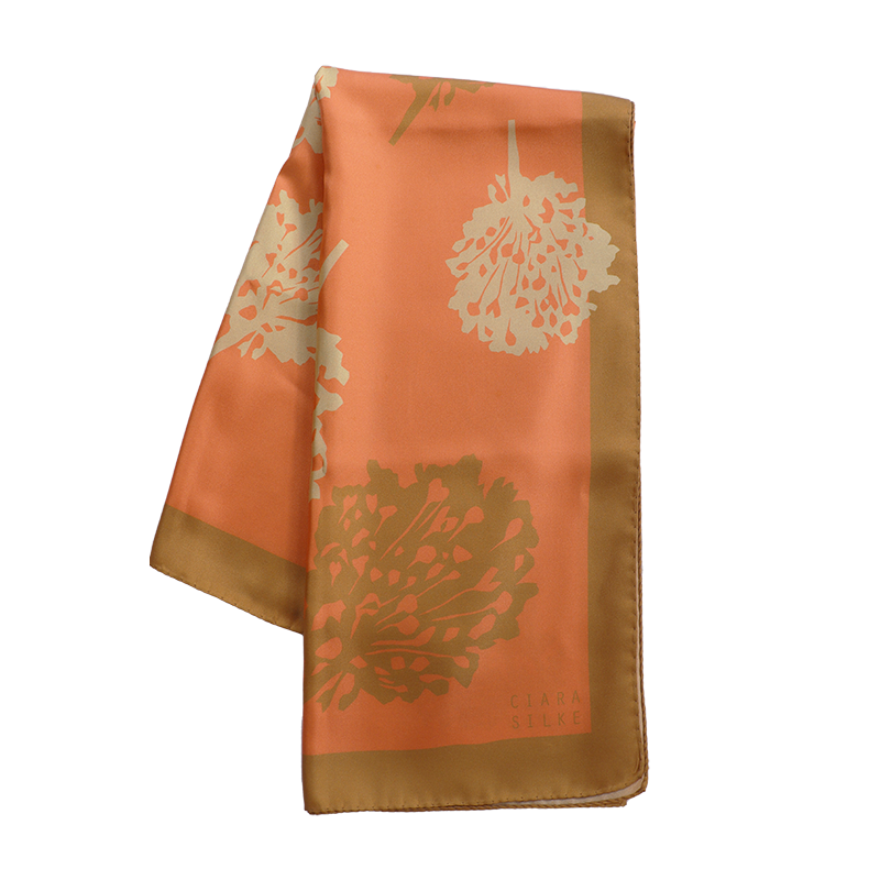 DELPHINE IN PEACH BEIGE AND GOLD