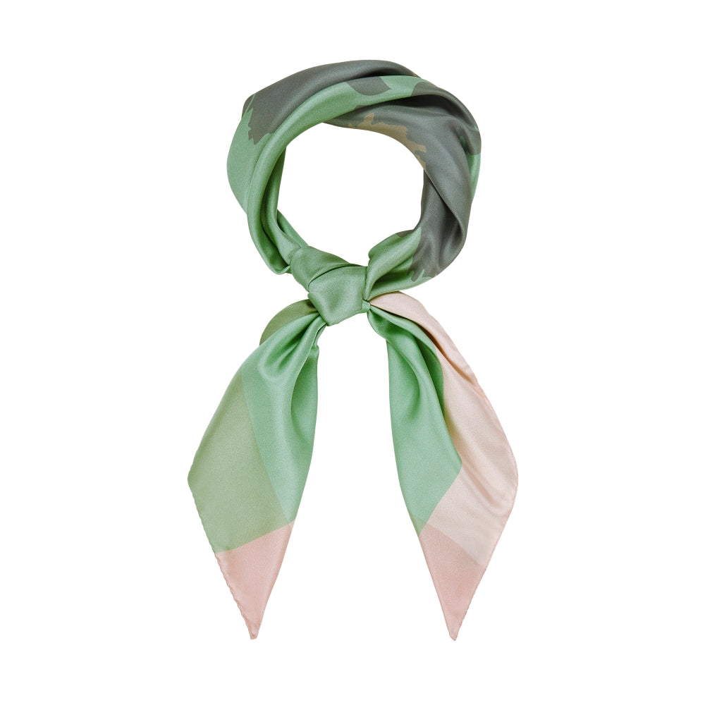 PAINTED DAISY SCARF IN BUD GREEN, PEARL AND SILVER